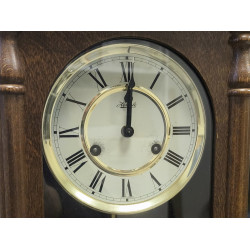 Сорван завод хода часов.